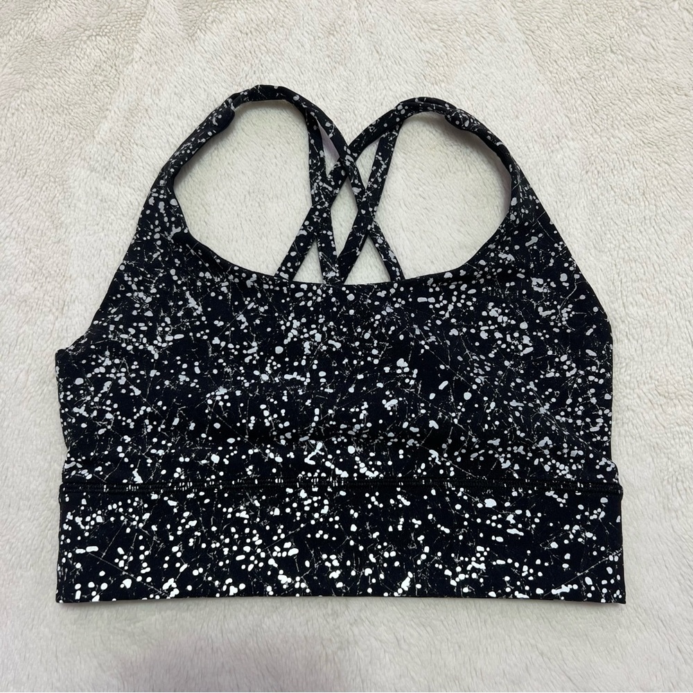 Black Lululemon sports bra